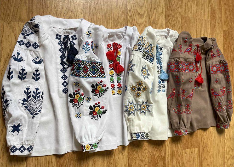 Вишиванка для дівчинки дитяча святкова в садок школу з довгим рукавом