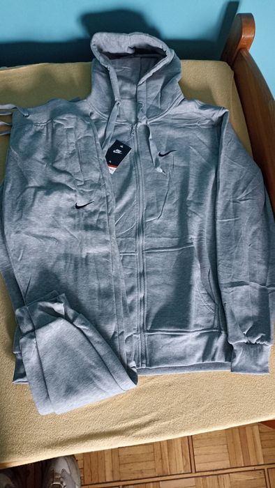 Męskie ocieplane dresy. Od M do XXL