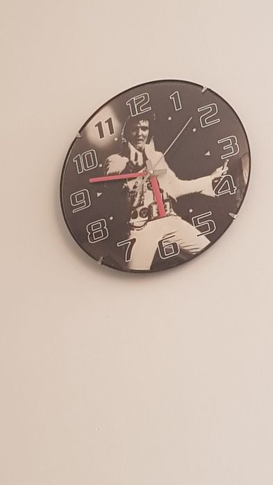 Zegar scienny z Elvisem Presley