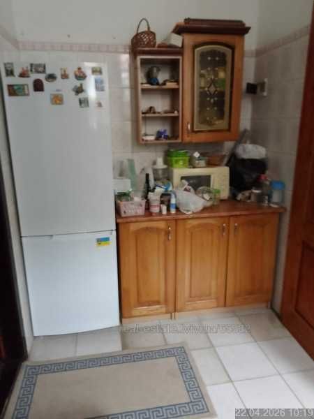Продам 2х кімнатну квартиру в Центрі Львова по вул. Зелена. Австрійській будинок. 1 високий поверх, 50 м кв