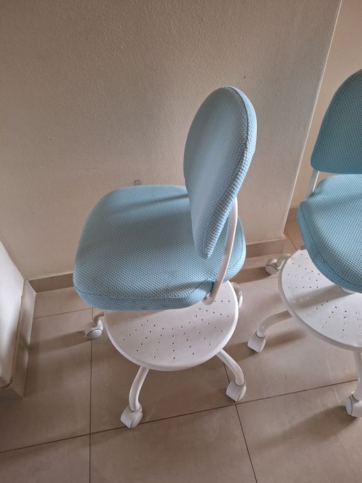 Cadeira p/secretária criança