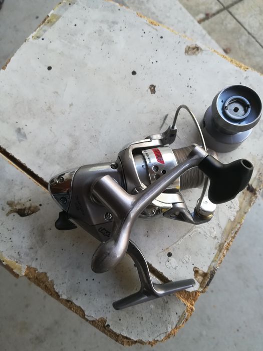 Canas de pesca e carretos