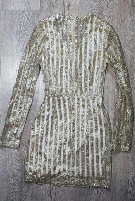 Блискуче плаття для вечірнього виходу