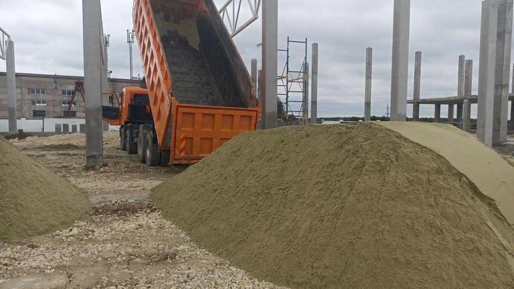 Пісок гравій щебінь відсів вапняк земля глина бой