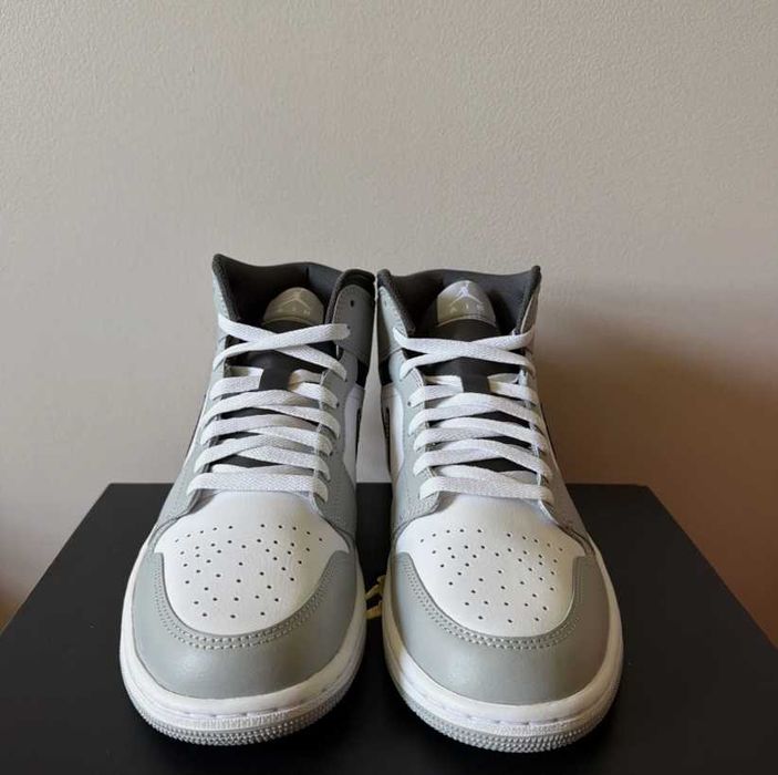 Jordan 1 Mid Light Smoke Grey R.42