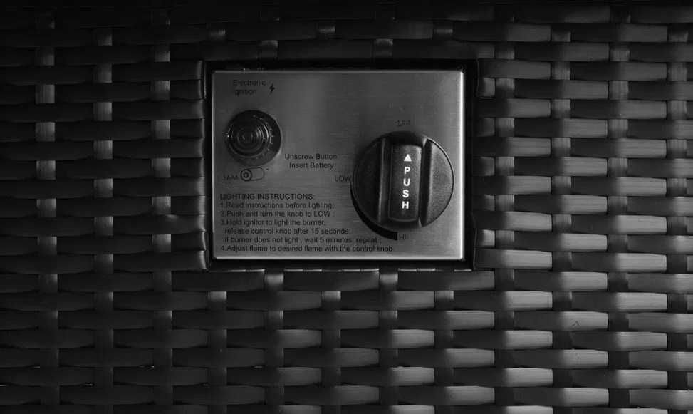 Palenisko gazowe - stół ogrodowy technorattanowe