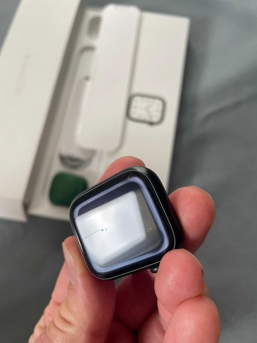 Apple Watch 7 41mm GPS ciemnozielony bateria 100%