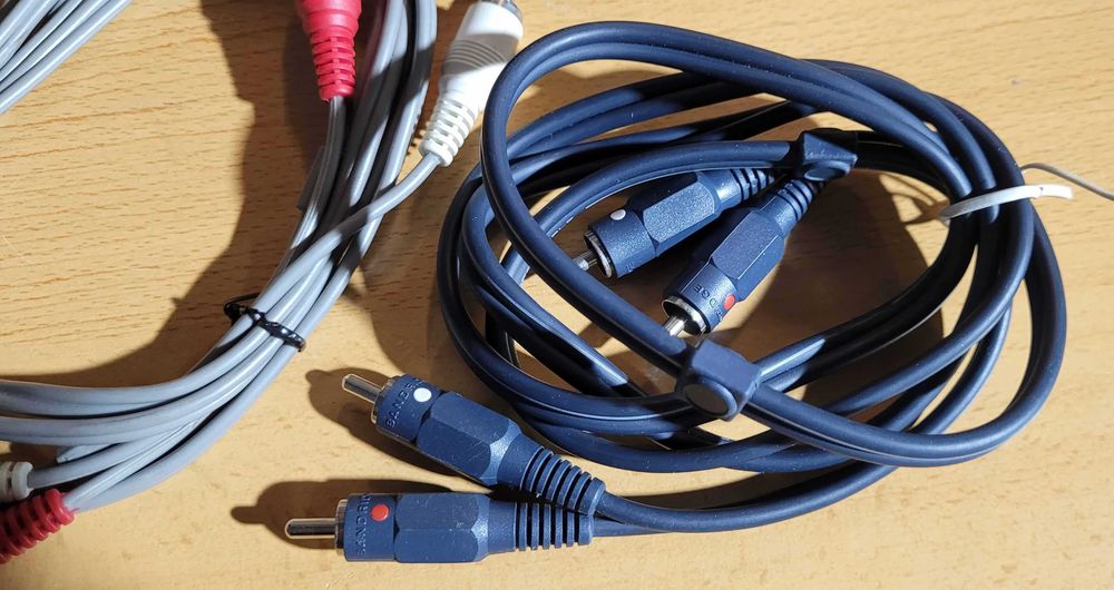 Cabos RCA como novos64586030634626121