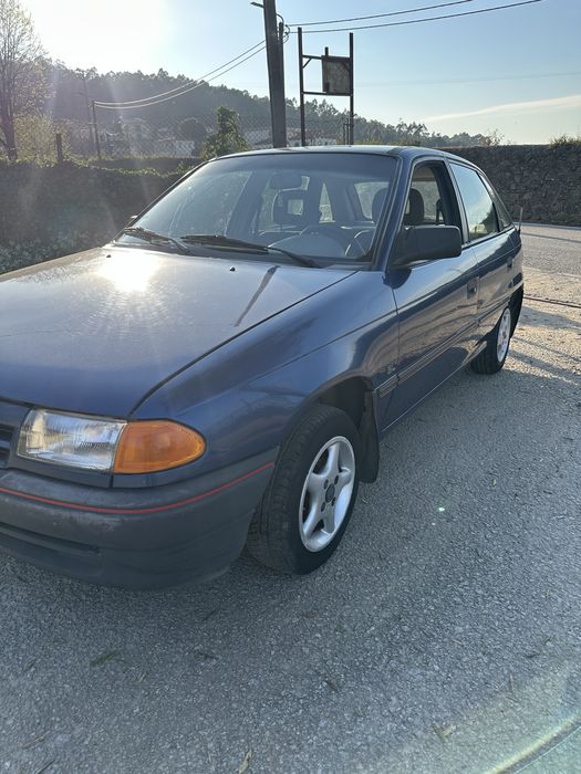 Opel Astra F 1.4 - Para Peças