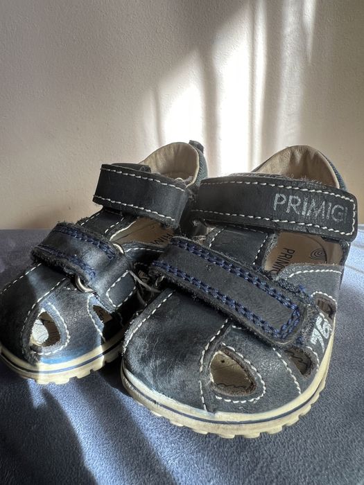 Босоніжки дитячі 19 і 20 розмір