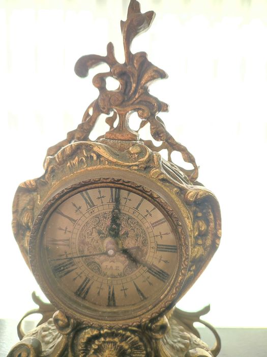 Relógio dourado Antiguidade vintage