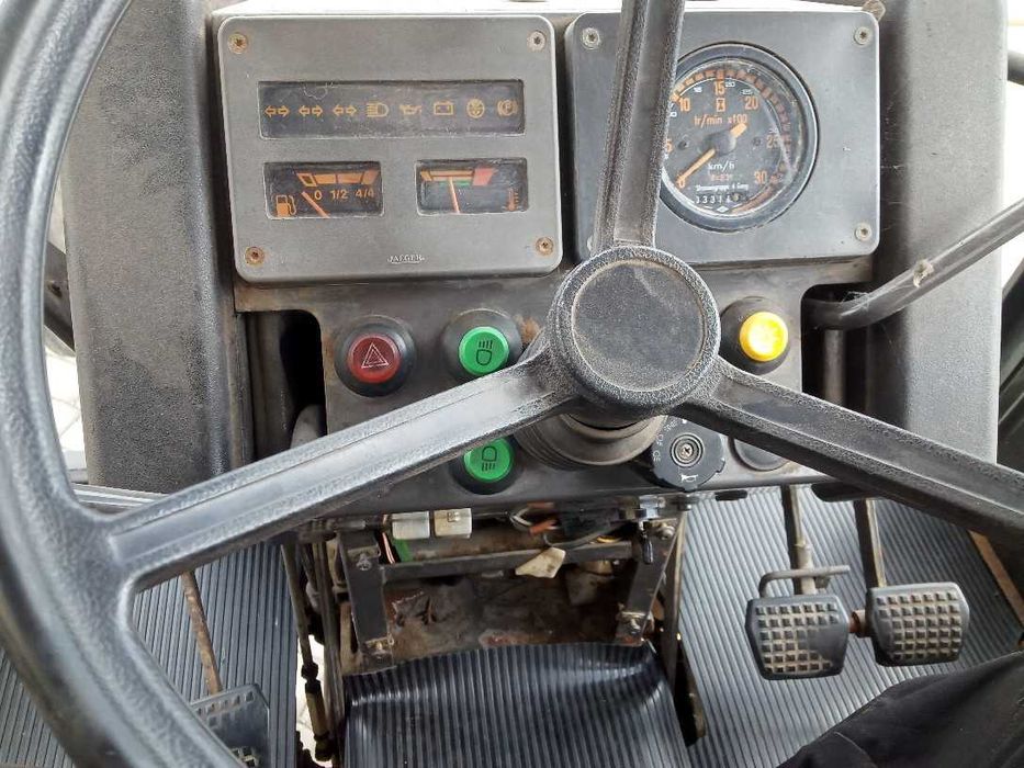 John Deere 3200 , rok 1997