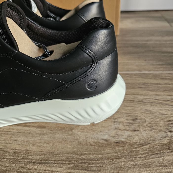 ECCO Ath-1ftr Skórzane Sneakersy Damskie Sportowe  41 26.5