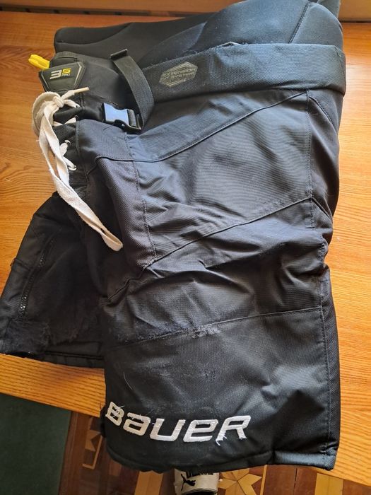 Хоккейная форма Bauer
