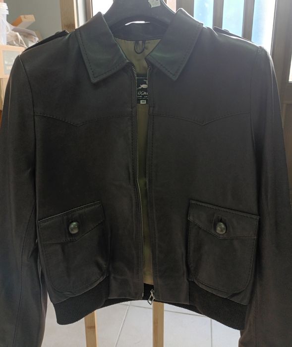 Casaco em pele novo