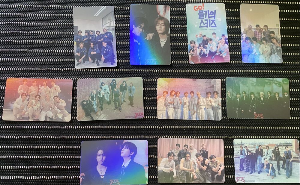 Продам картки Stray Kids