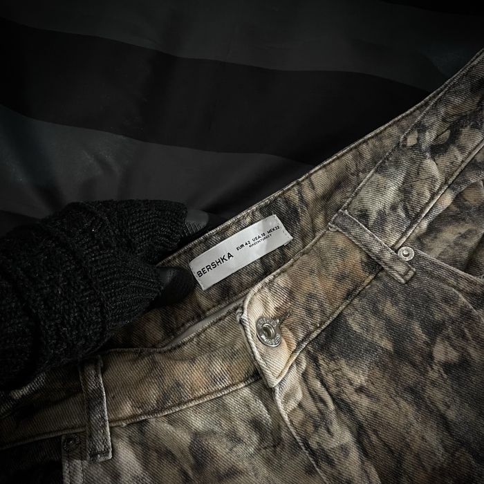 bershka wide camo realtree pants камуфляжні штани jaded london