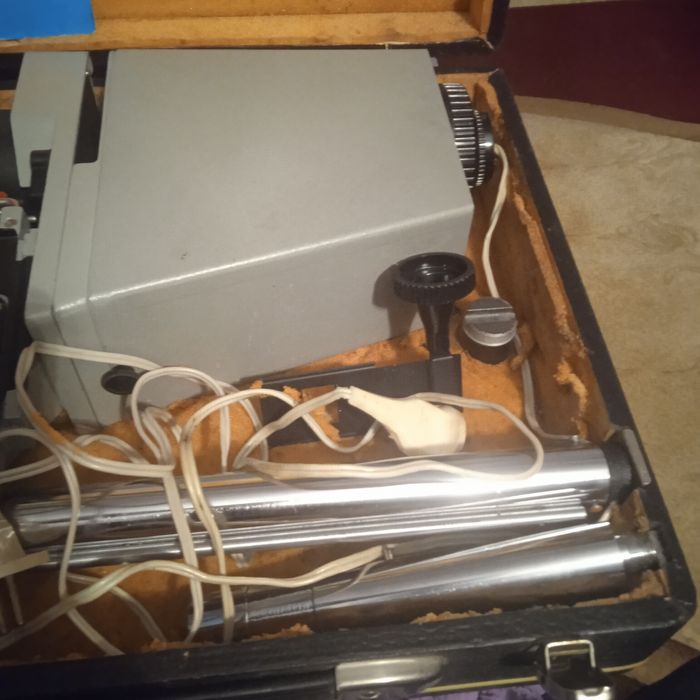 Продам фотоувеличитель сов.времен для коллекционеров