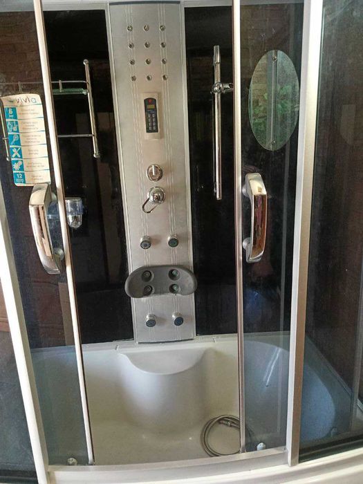 Душова кабіна, виробник - Італія