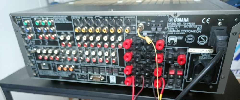 Yamaha RX -V1800