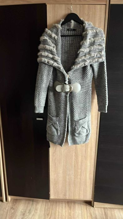 Sweter rozpinany nr 5.