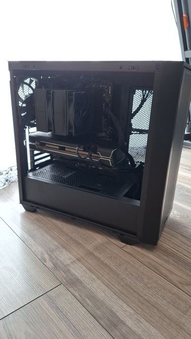 Komputer gamingowy AM5 – Ryzen 7 7700X/RX 5700 XT,