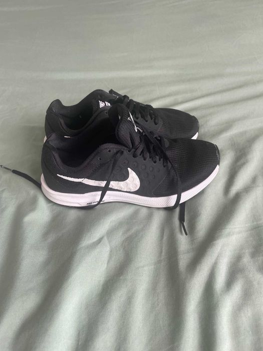 tenis pretos nike 36