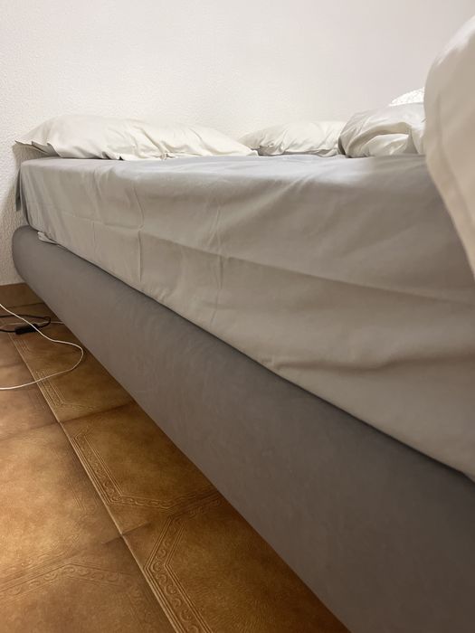 Cama casal com colchao