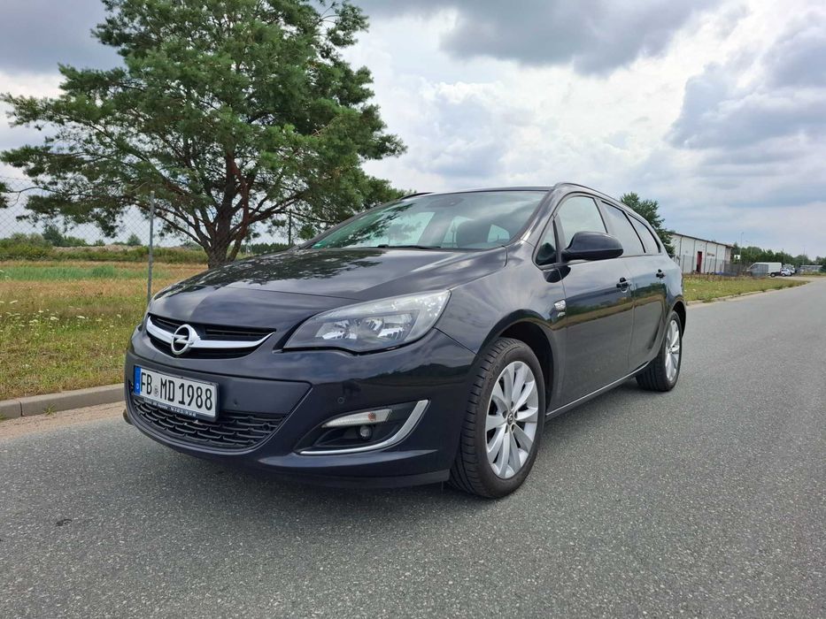 Astra Sports Tourer 1.4 turbo benzyna Nowy Rozrząd i sprzęgło