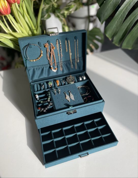 Szkatułka na biżuterię elegancki organizer kuferek na kluczyk