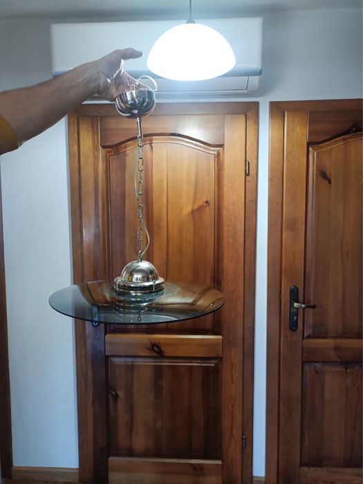 Lampa kuchenna z odkrytą żarówką