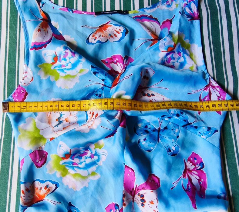 Lindo Top Florido com Borboletas - Tamanho 2 (38) - Impecável!