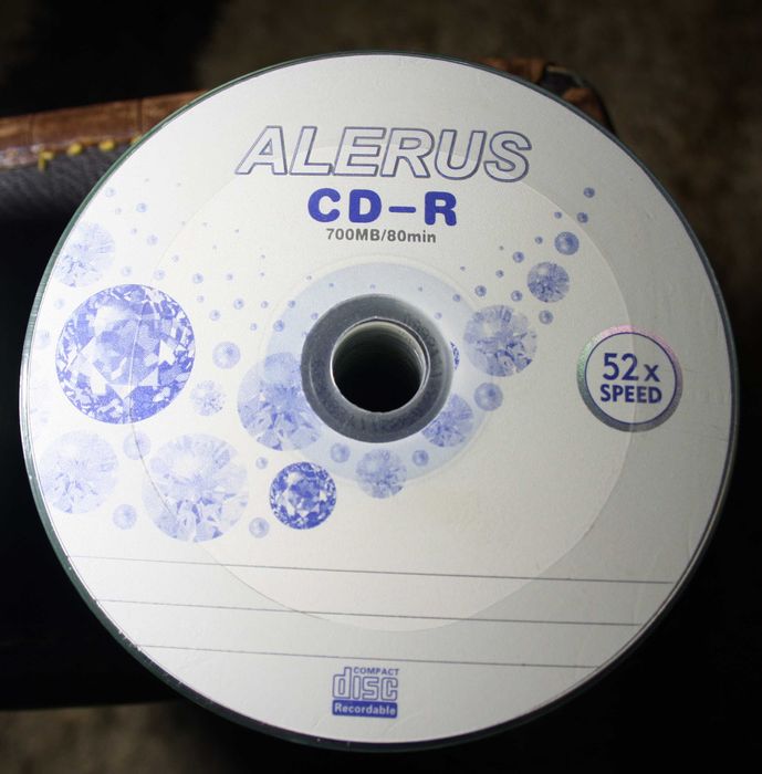 Диски Якісні Нові DVD-R+R , СD , прінт і інші . Ціна за 1 штуку .