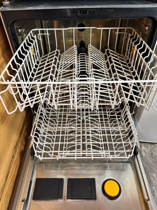 Професійна посудомийна машина Miele PG 8056 U AE