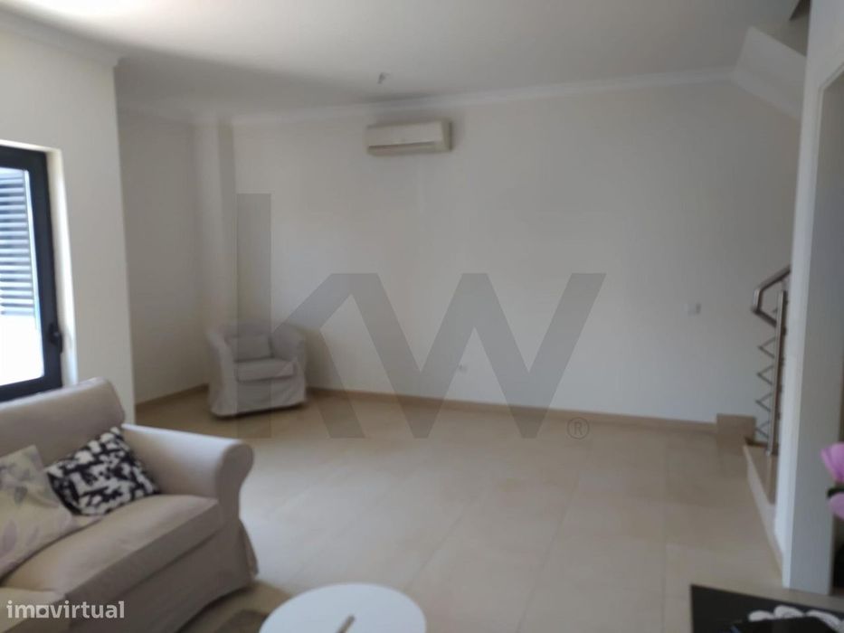 Encantadora Moradia T2 na Quinta da Cerca, com extra Apartamento T1 na