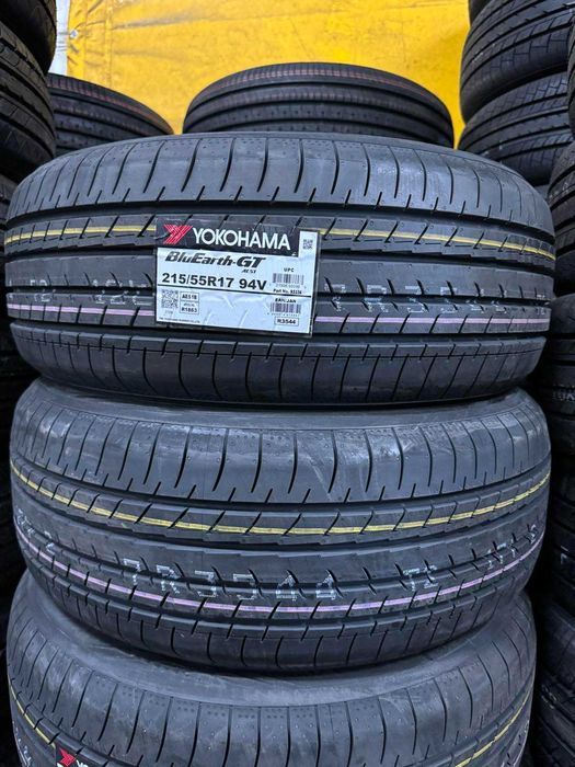 Шинин Нові 215/55/17 Yokohama BluEarth-GT AE51