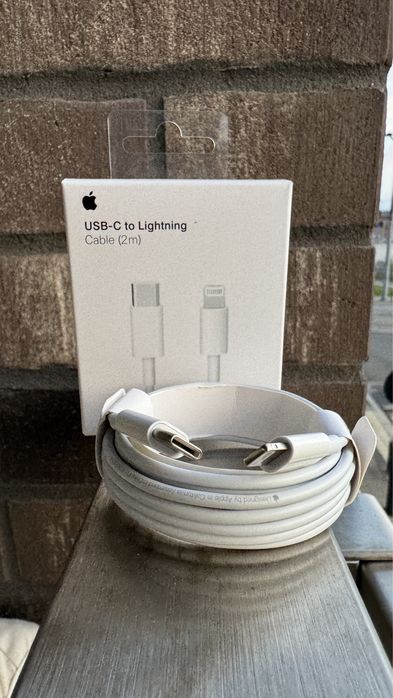 Zestaw Ladowarka 20 W + Kabel Ligthning Usb -C 2 M