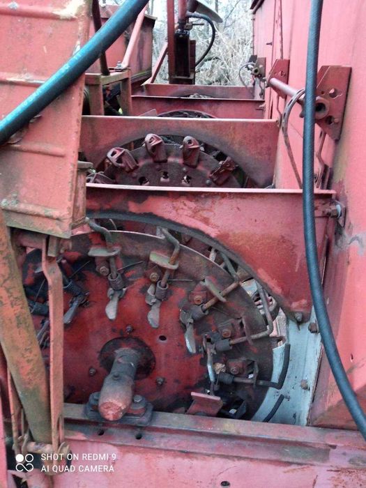 Продається 4-х рядкова картоплесаджалка