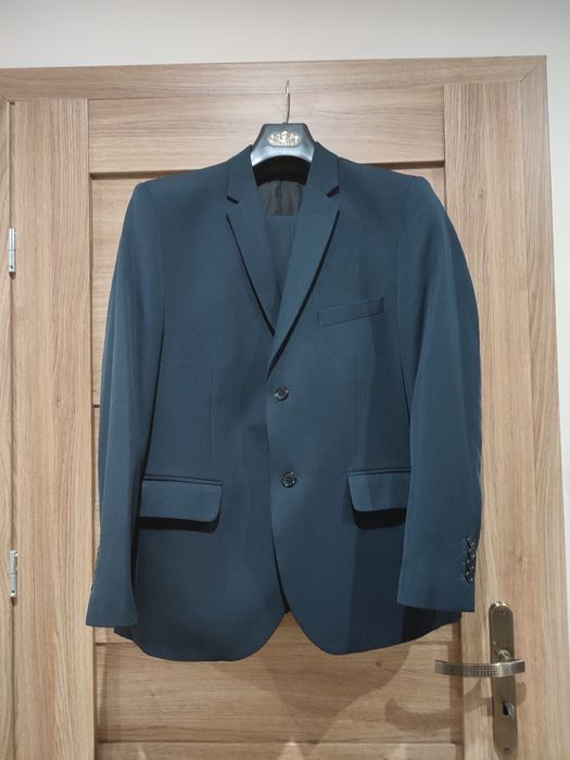 Garnitur chłopięcy jak nowy rozmiar 164/170cm