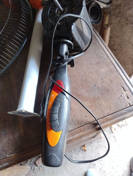 Вентилятор напольный по запчастям.