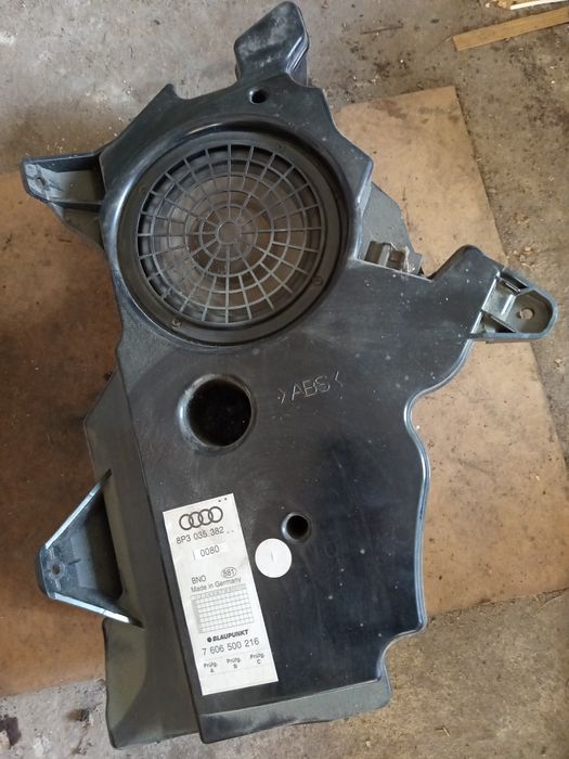 subwoofer audi a3 8p