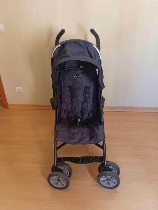 Carrinho de passeio fácil de transportar e arrumar