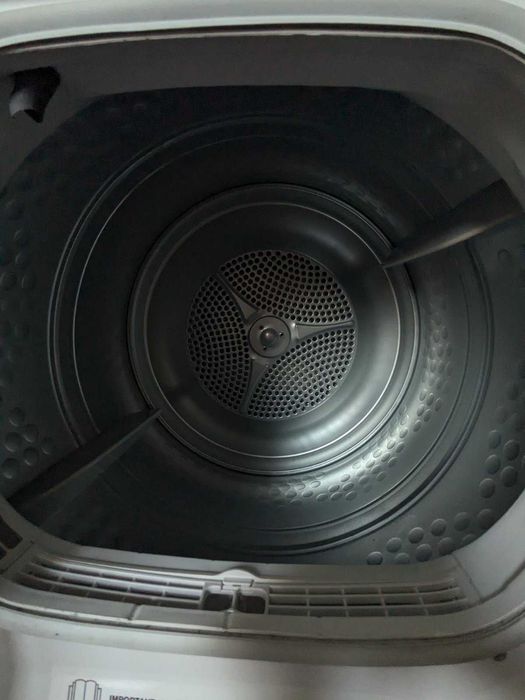 Сушарка, сушкп для одягу Candy RapidO ROE H8A2TE-S - 58,5 см, 8 кг