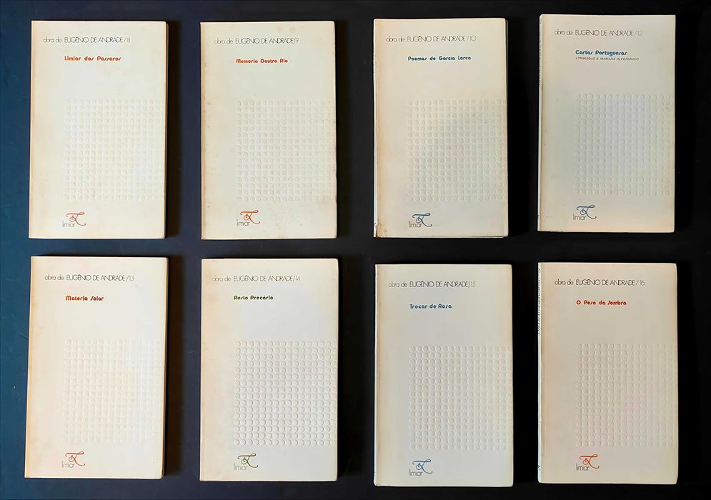 33 livros. Raras edições. Pessoa, Andrade, Sophia. Lote 150€.