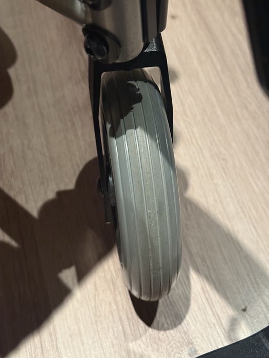 Коляска инвалидная