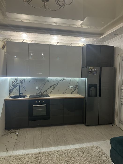 Без відкл СВІТЛА ! Центр 4 кімнатна подобова 10 осіб  оренда посуточна