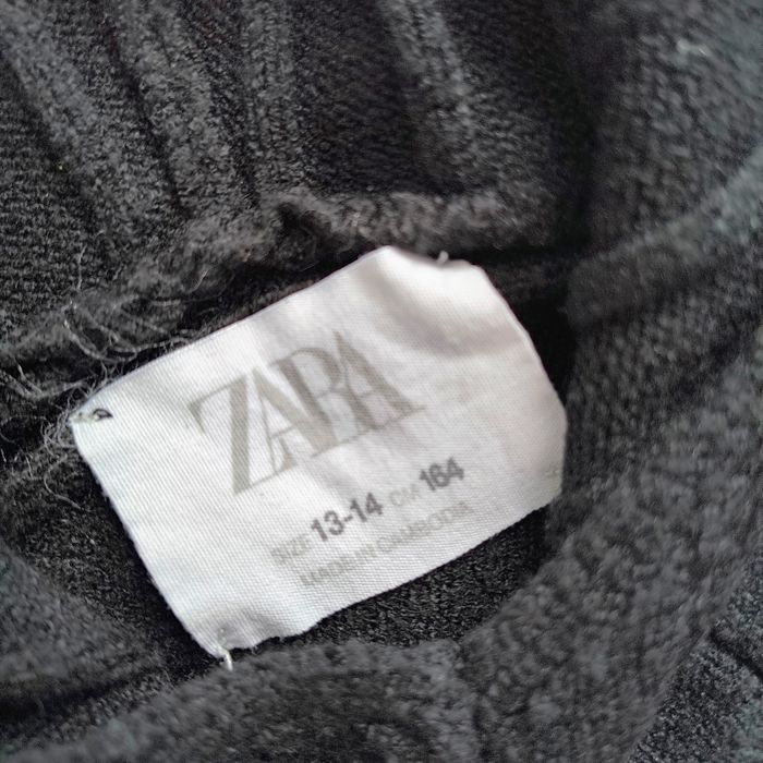 Zara czarny crop top kaptur