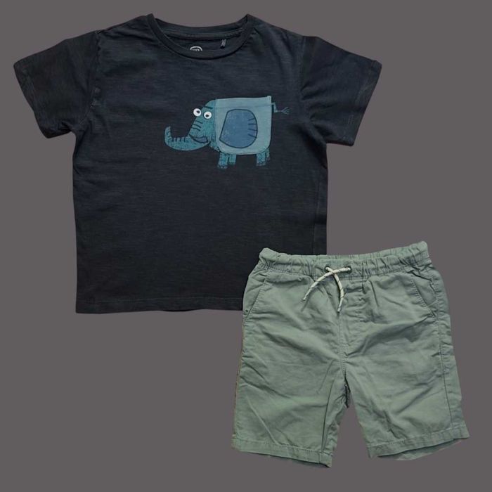 Zestaw 3 cz.: 2 szt. T-shirt + krótkie spodenki rozmiar 116/122 cm