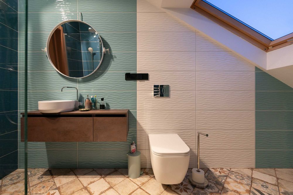 Продаж котеджу з ремонтом на вулиці Роксоляни!