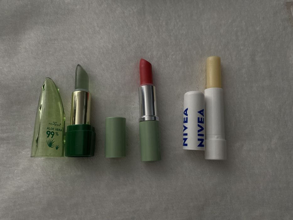 Zestaw kosmetykow do twarzy